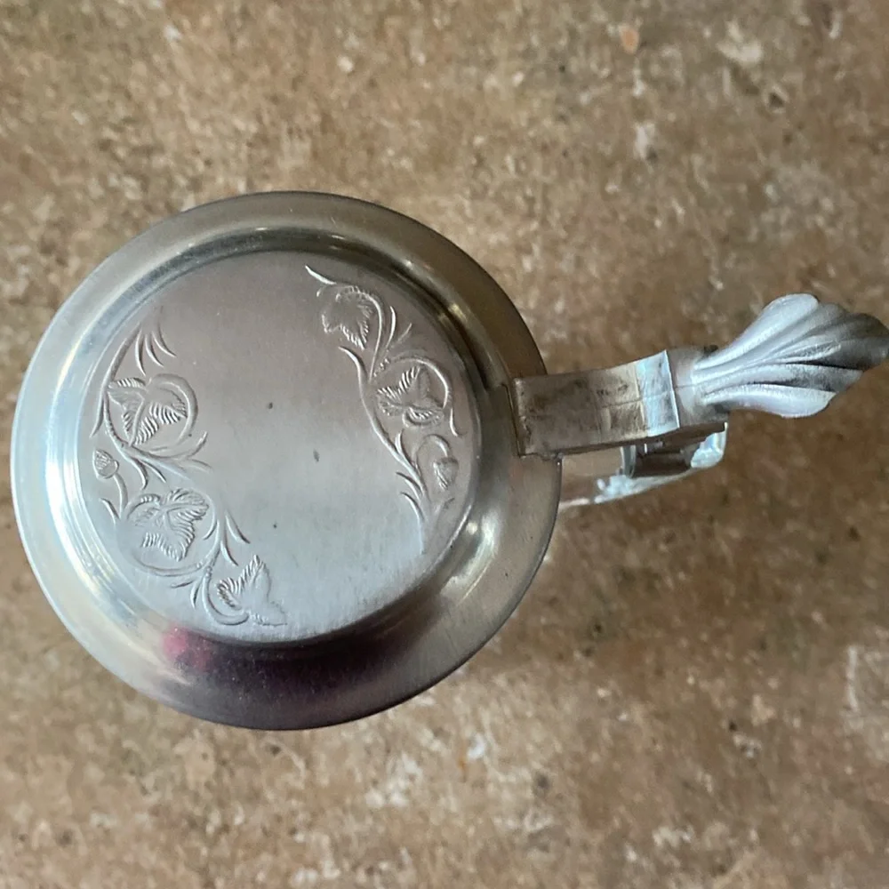 Zinn Beer Stein 95% pewter silver lid. Made in Germany. Hand cut design